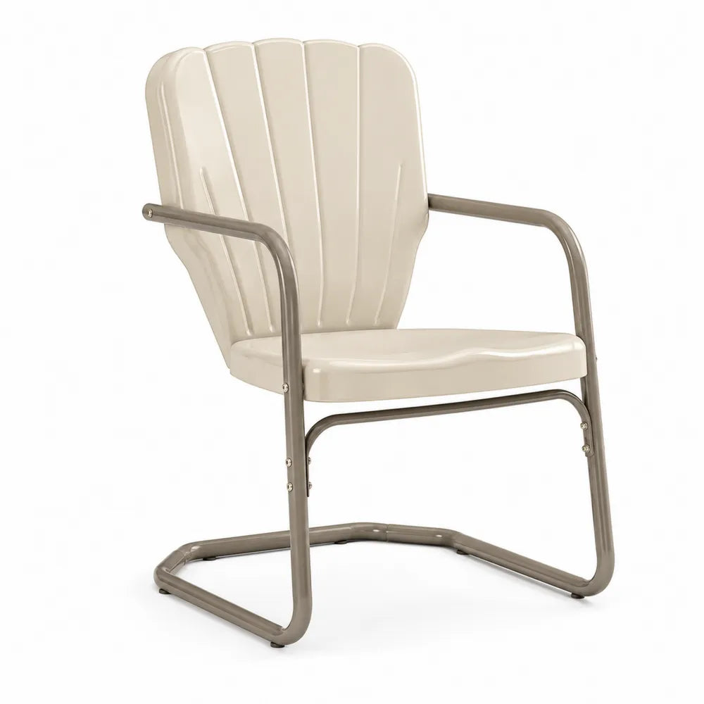 Chaise extérieure en métal beige